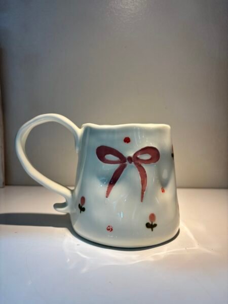 Bow mug