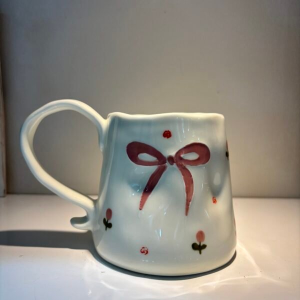 Bow mug